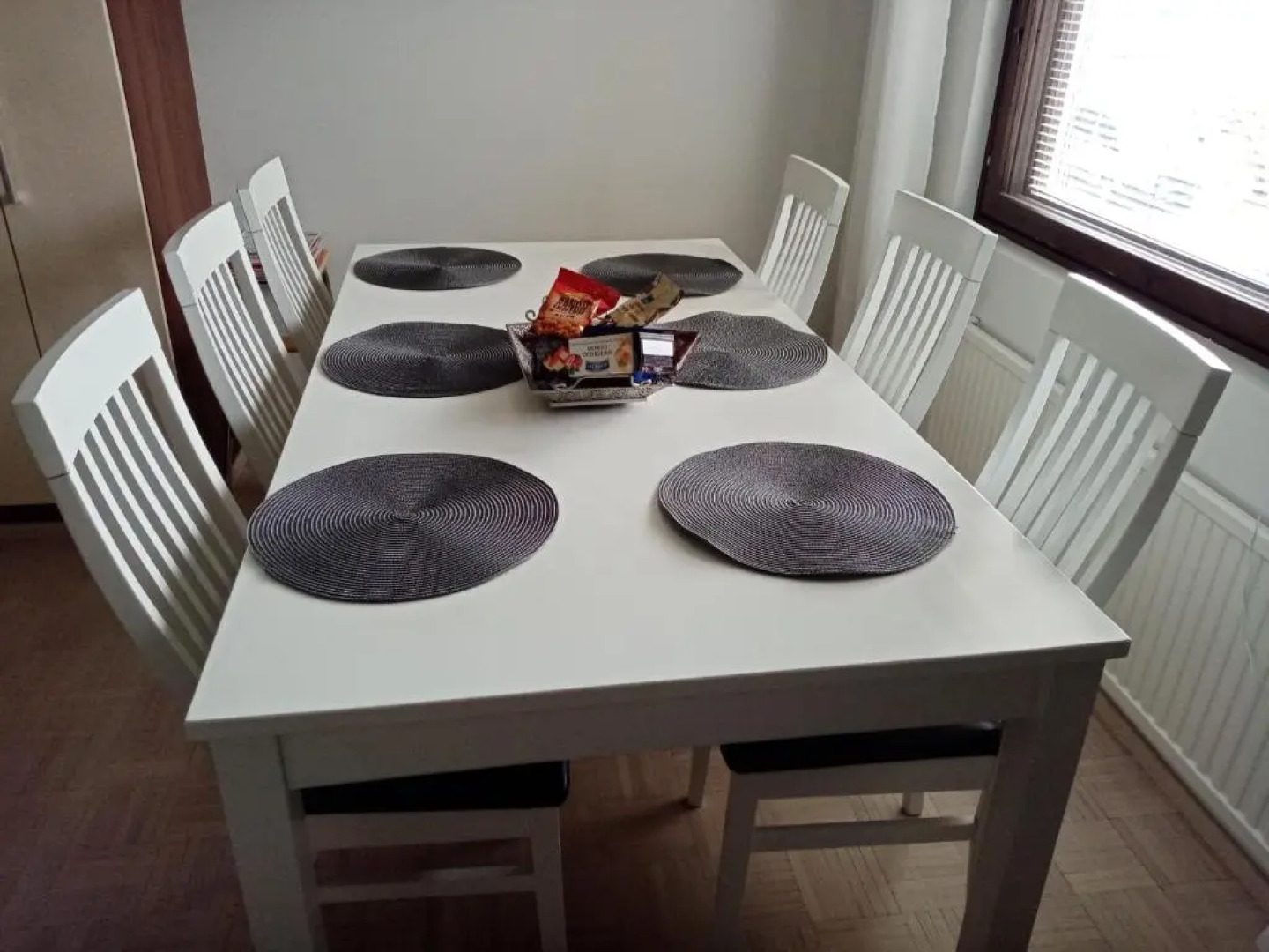 kolmio lähellä keskustaa