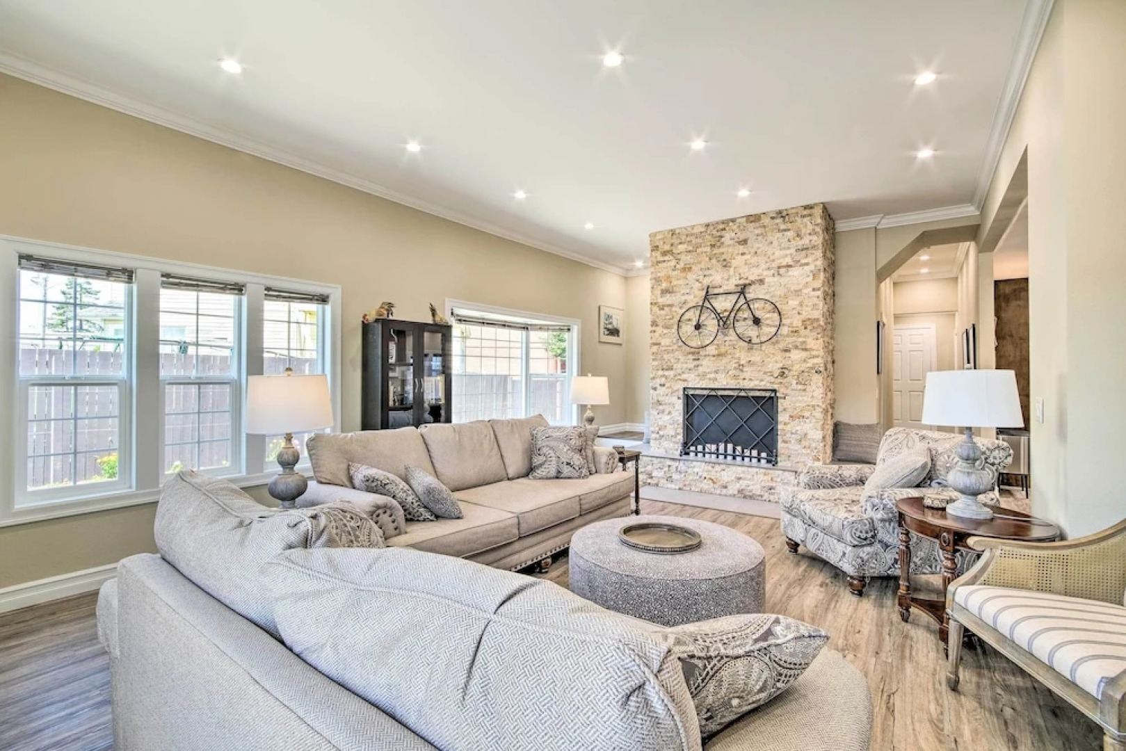 Renovated North Bend Cottage: Near Eateries!