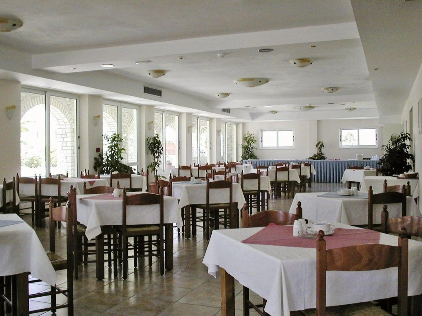 Zefiros Beach Hotel