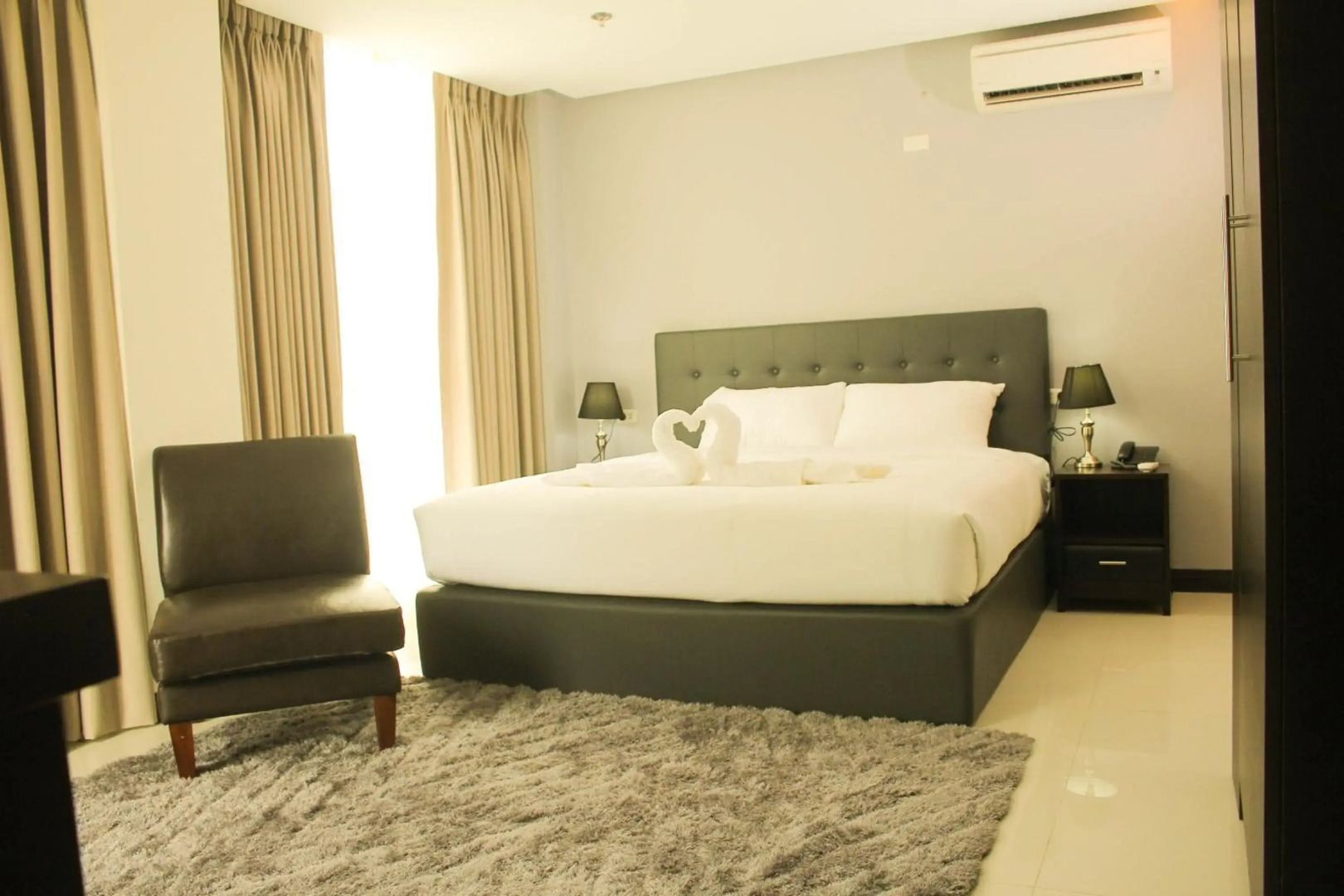 Upperhouse Hotel Formerly Pacifico Boutique by Hiverooms