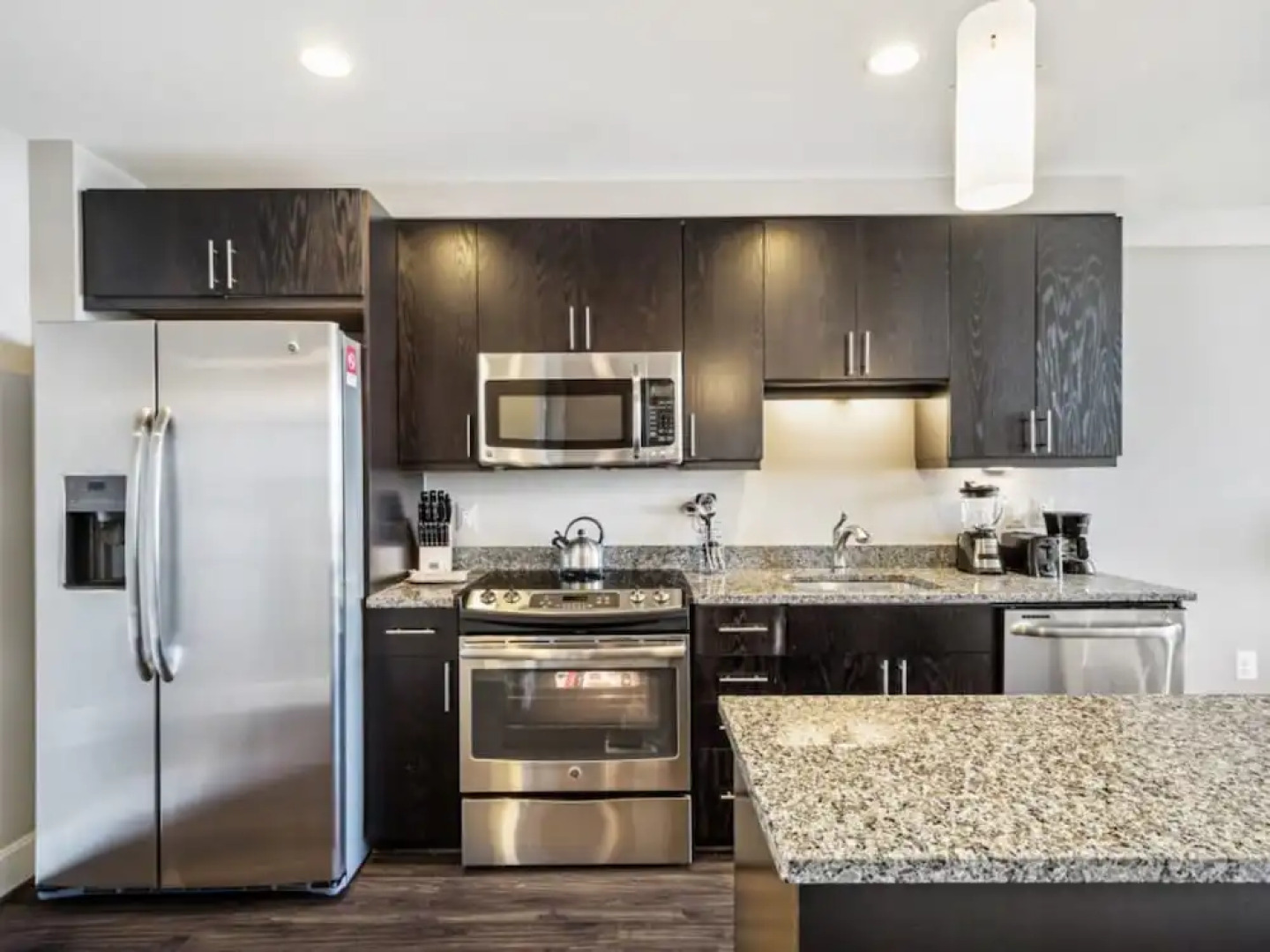 Global Luxury Suites at Town Center North