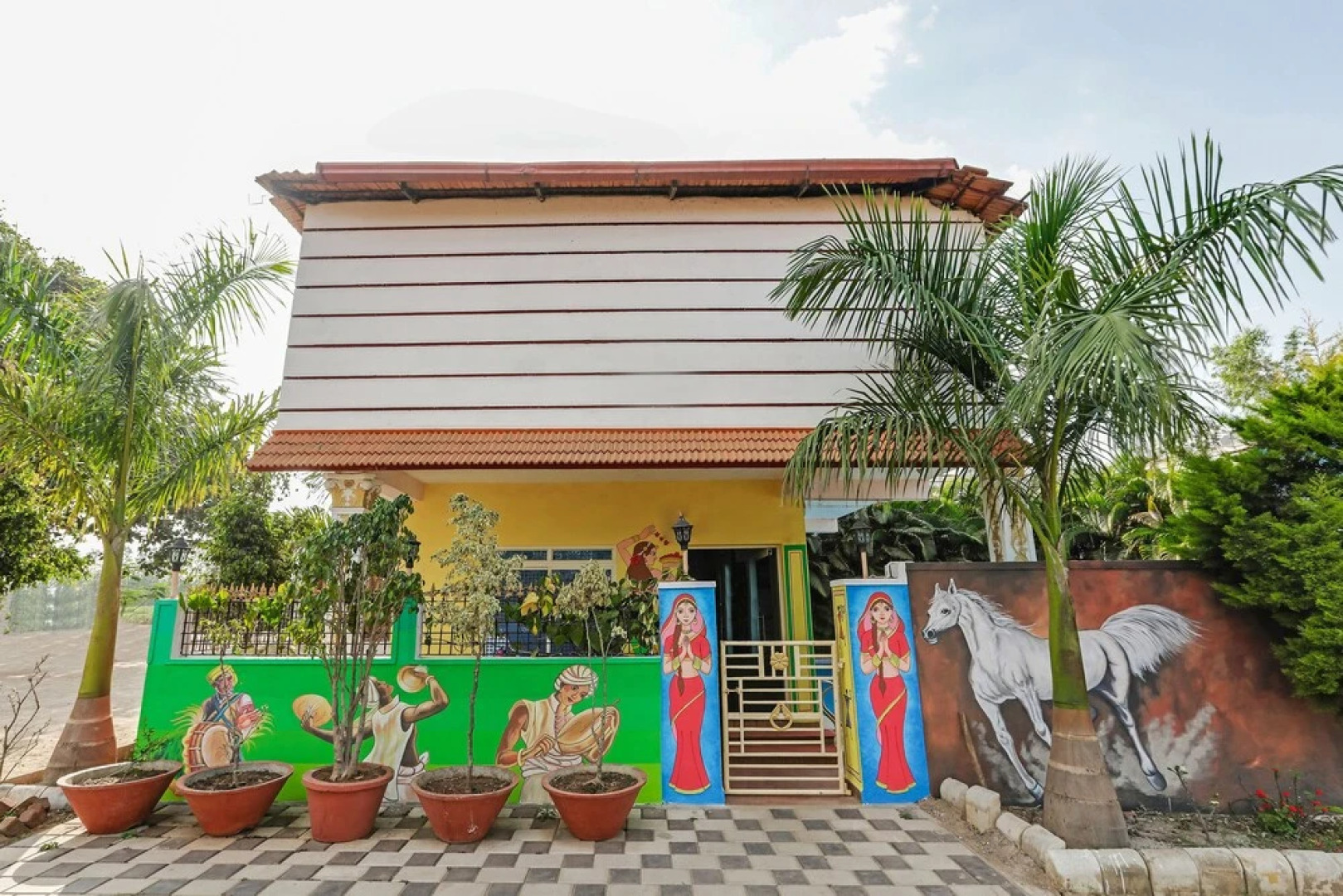 OYO 9592 Maharaja Palace Resort