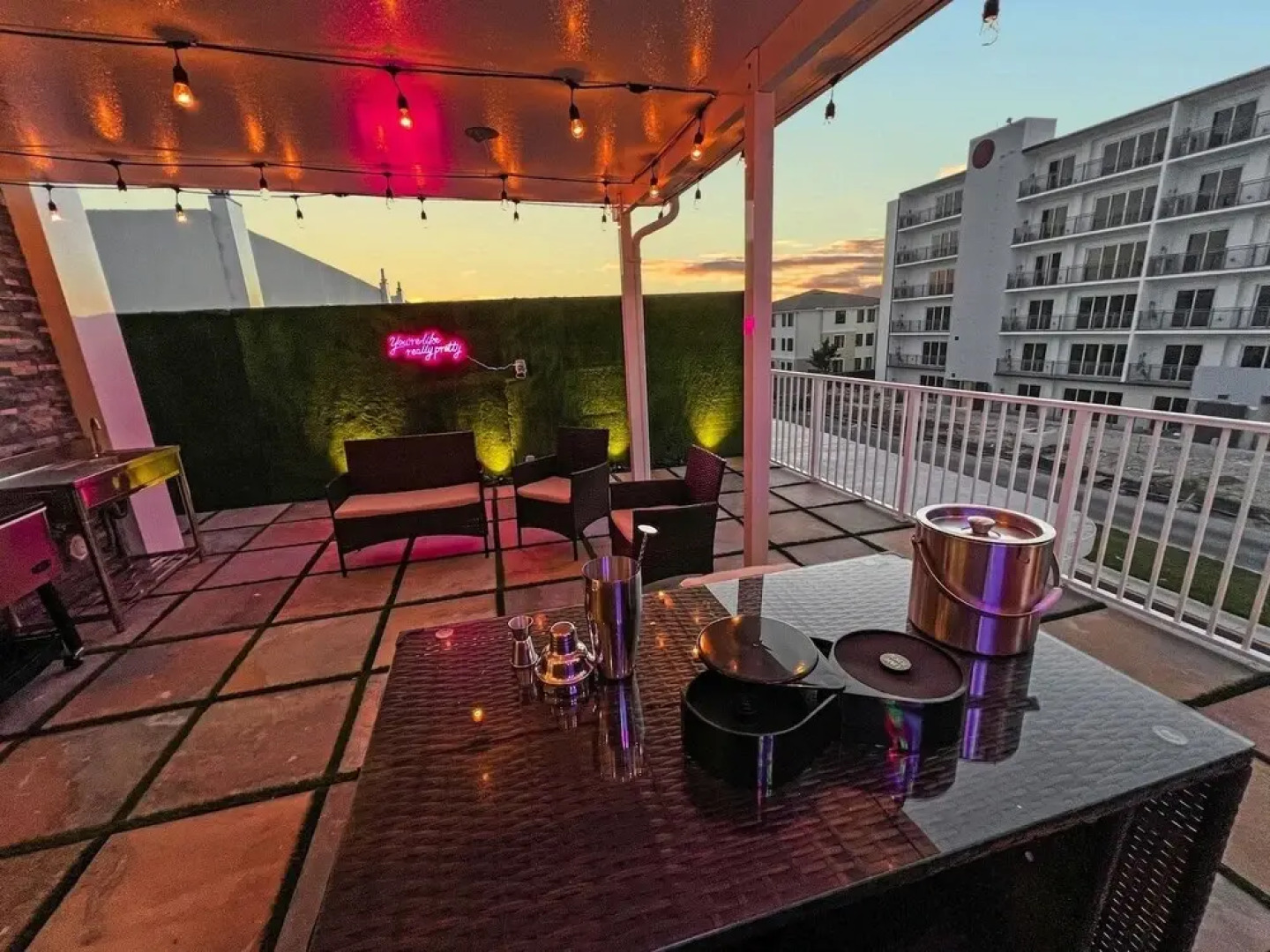 Breathtaking Sky Terrace 4BR/4BA BBQ/BAR  - New Home