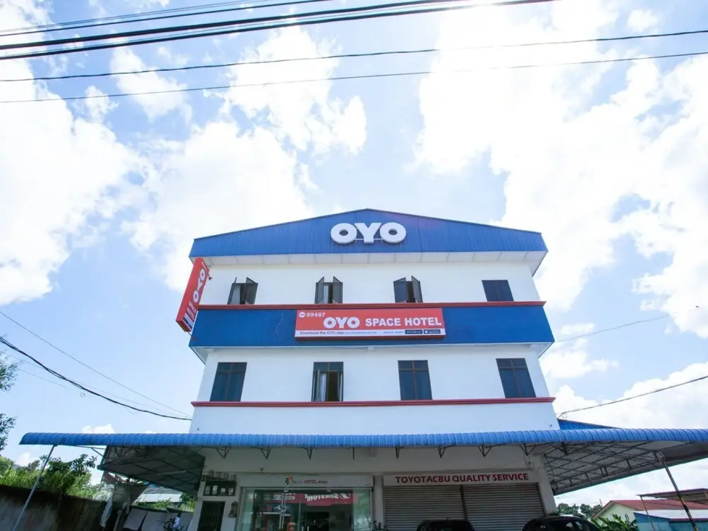 OYO 89487 Space Hotel