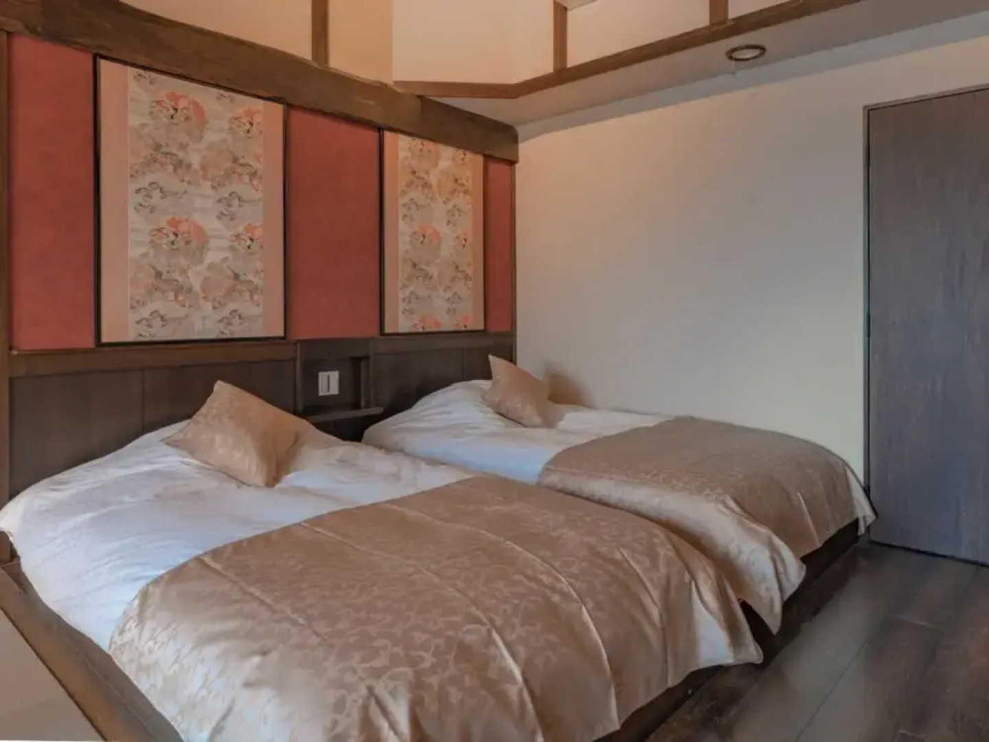 Isoarukinoyuyado Ushiogumo