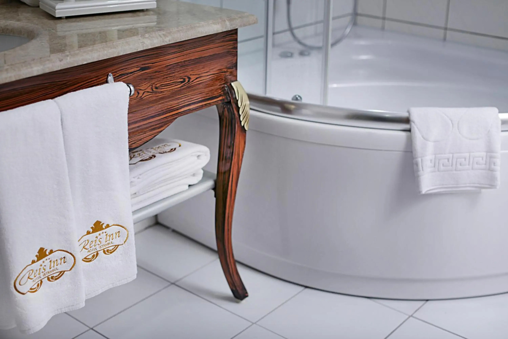 World Point Reis Inn Hotel