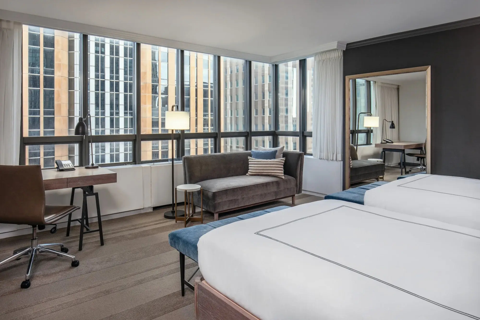 The Marquette Hotel, Curio Collection by Hilton