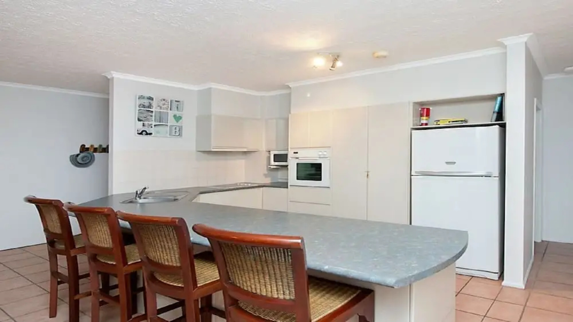 Heritage Pine Apartment 1