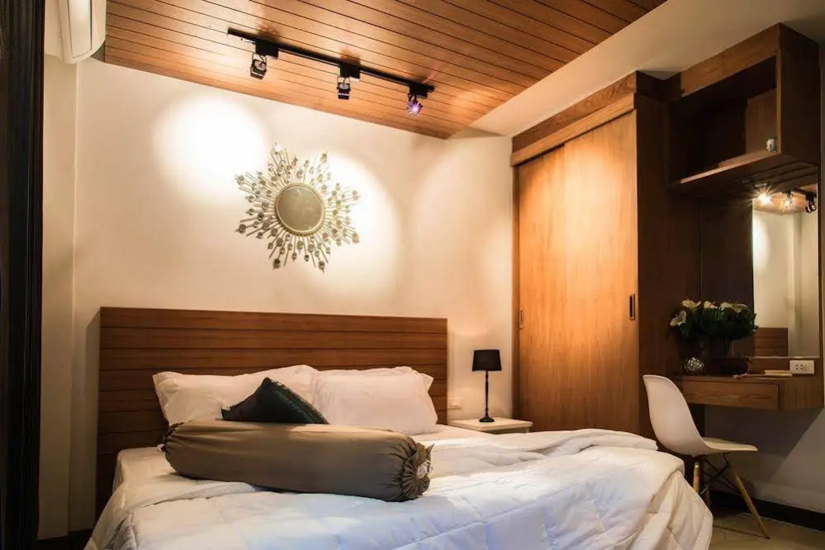 BYG Boutique Service Apartment At Kamala Beach