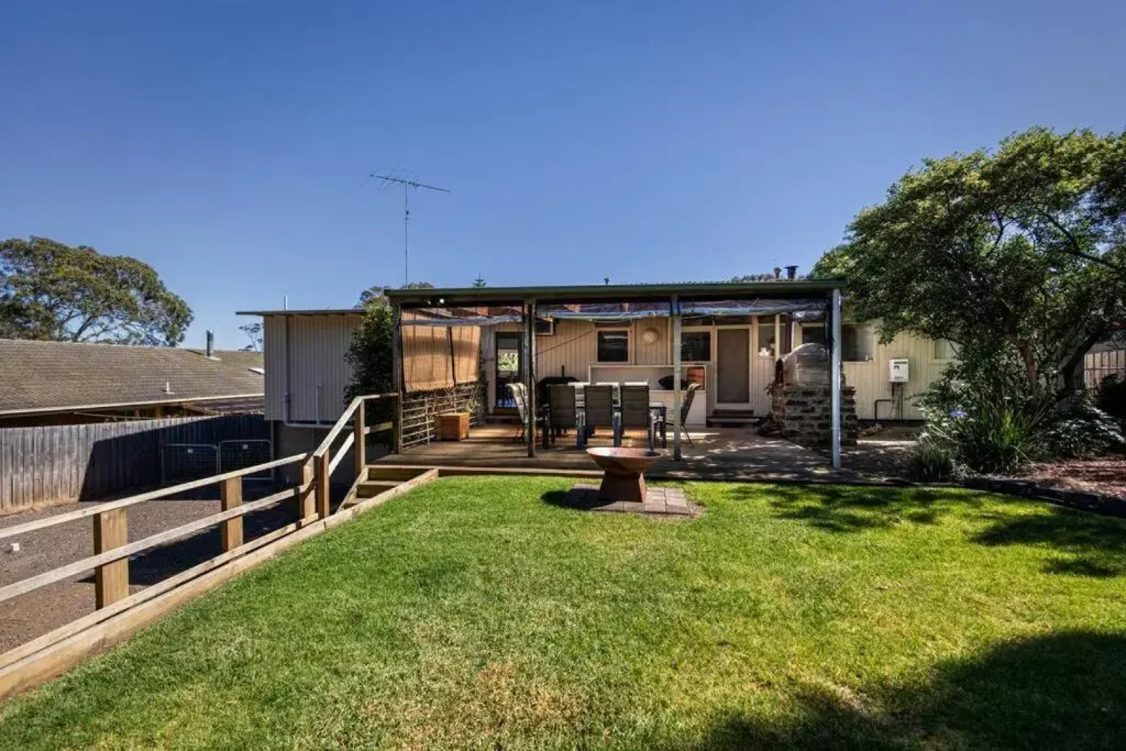 Pet friendly home perfect for 2 or 3 families