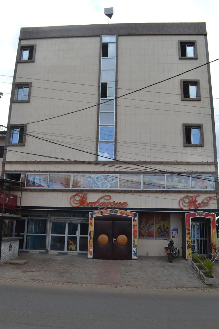 Hotel Pentagone