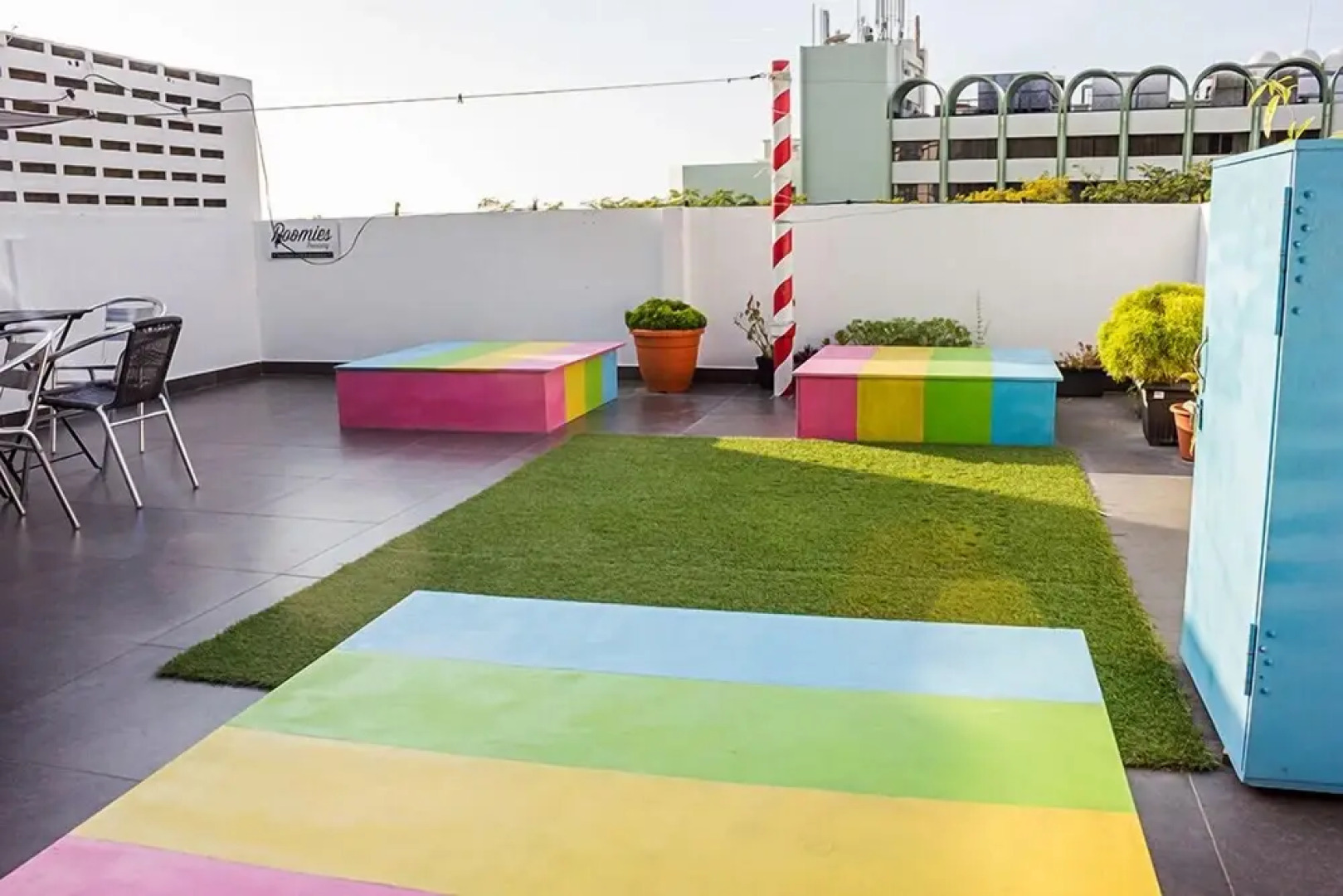 Roomies Boutique Bed & Breakfast - Hostel