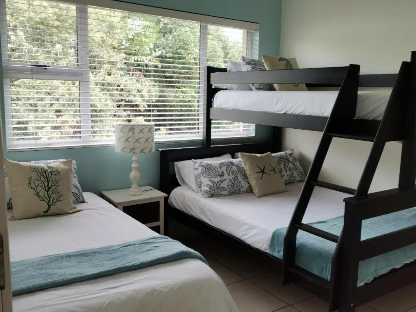 4 Boboyi - Mangrove Beach Estate