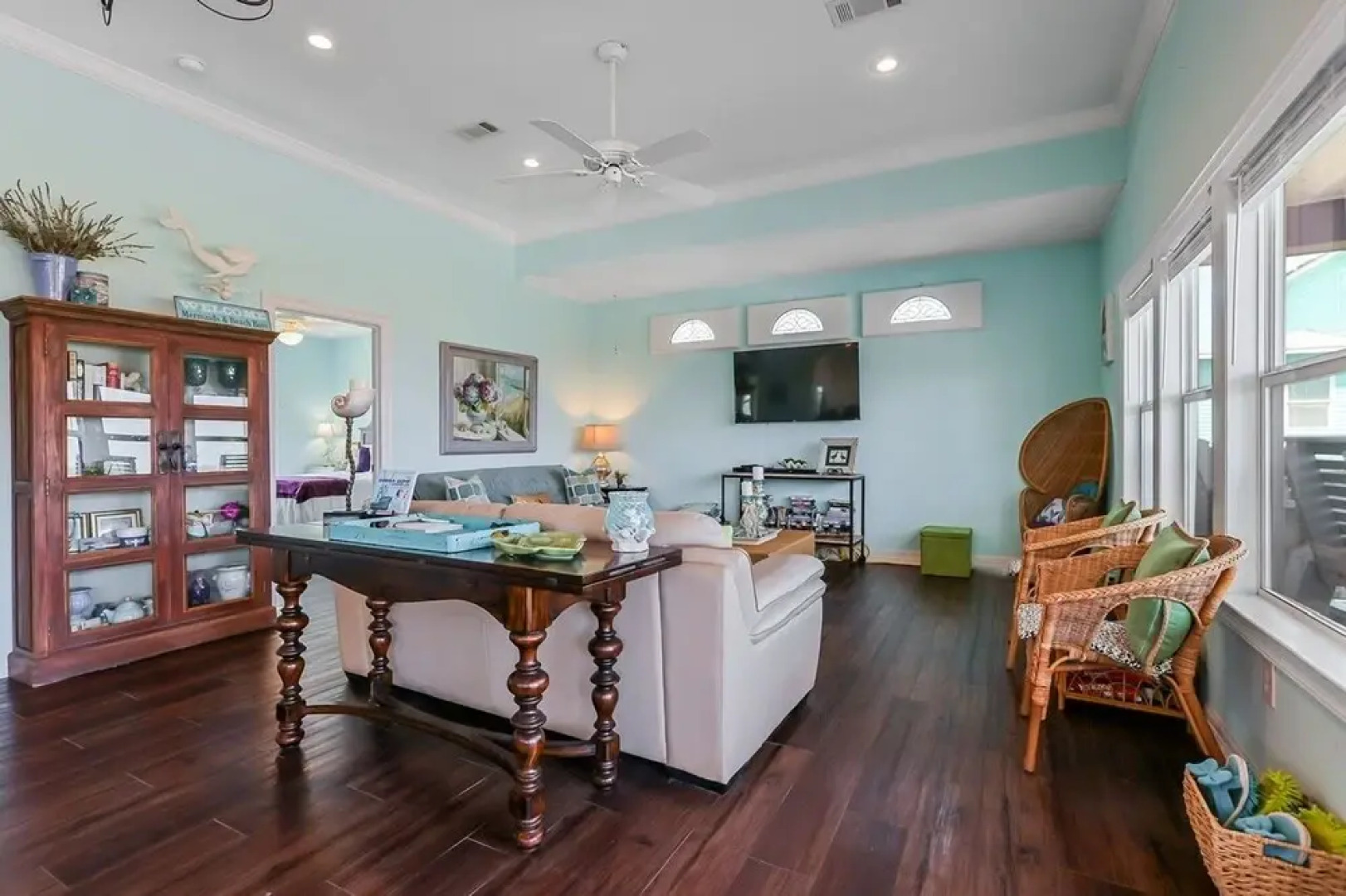 Miss Molly's by RedAwning