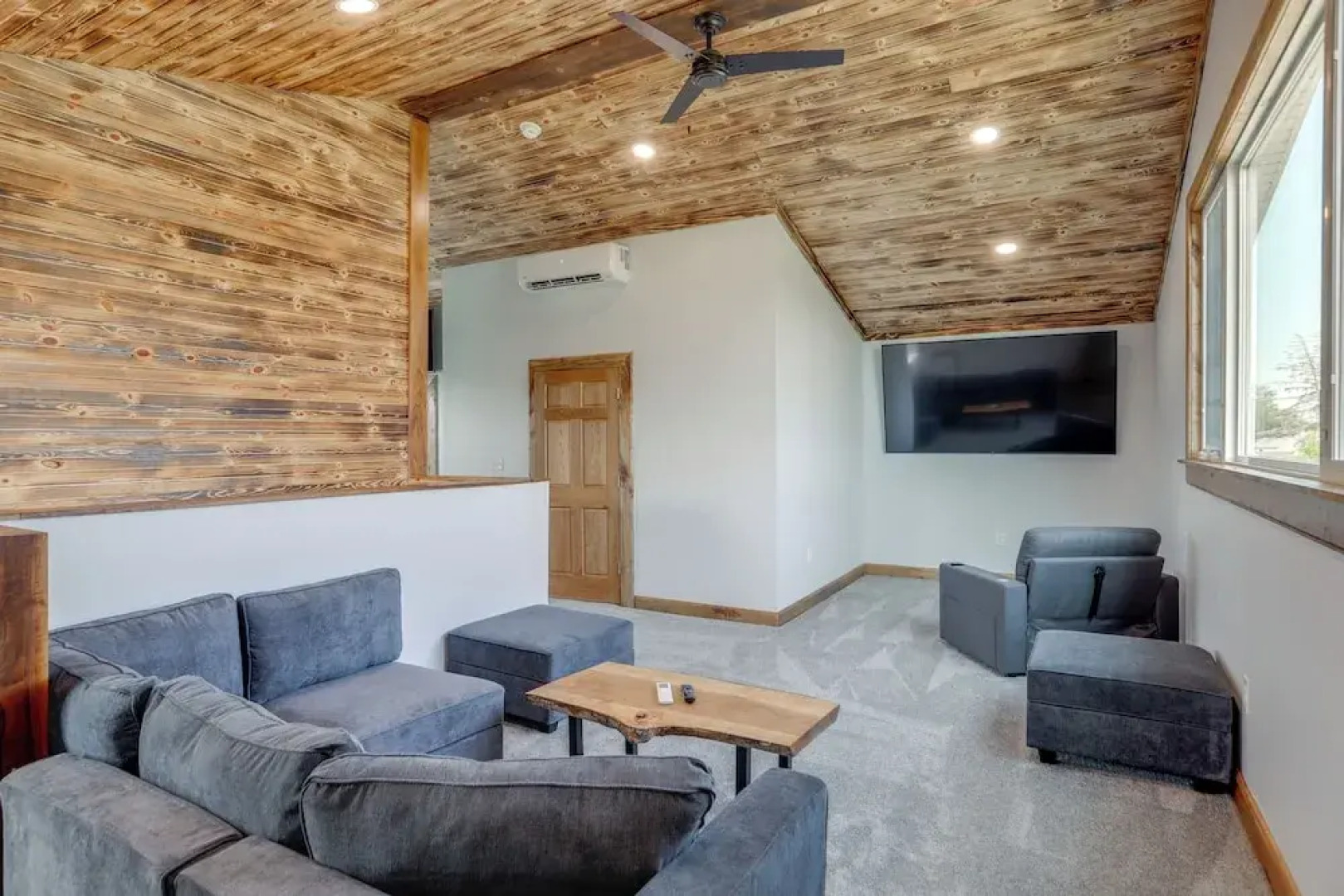 Walk to Lake Erie: Spacious Home in Sandusky!