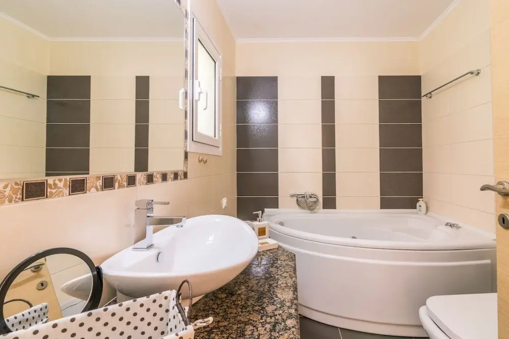 Alkinoi Seaview Villa with private Pool by Konnect, Nisaki