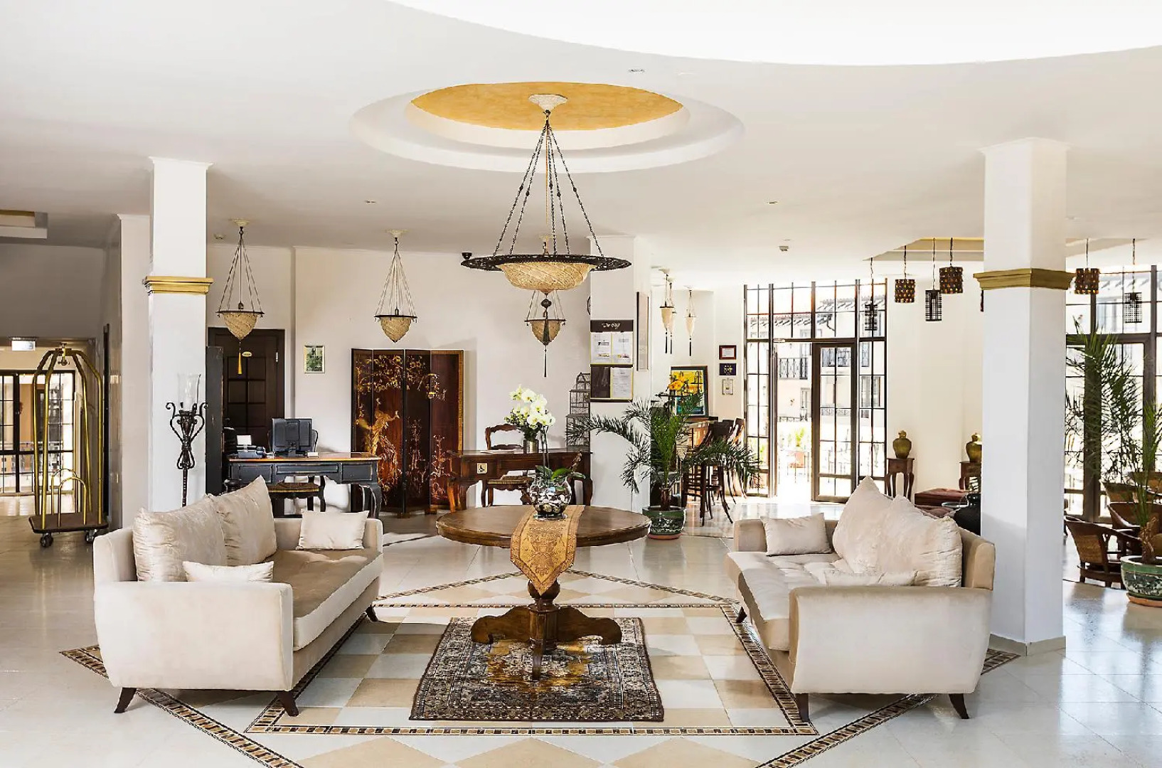 The Cliff Beach & SPA Hotel