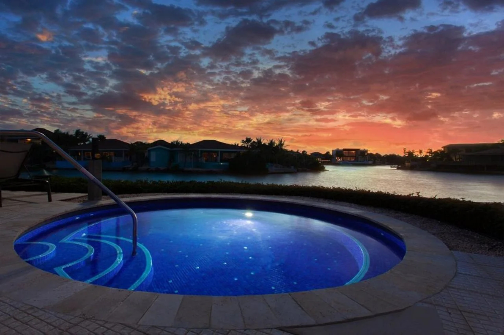 Courtyard Bonaire Dive Resort
