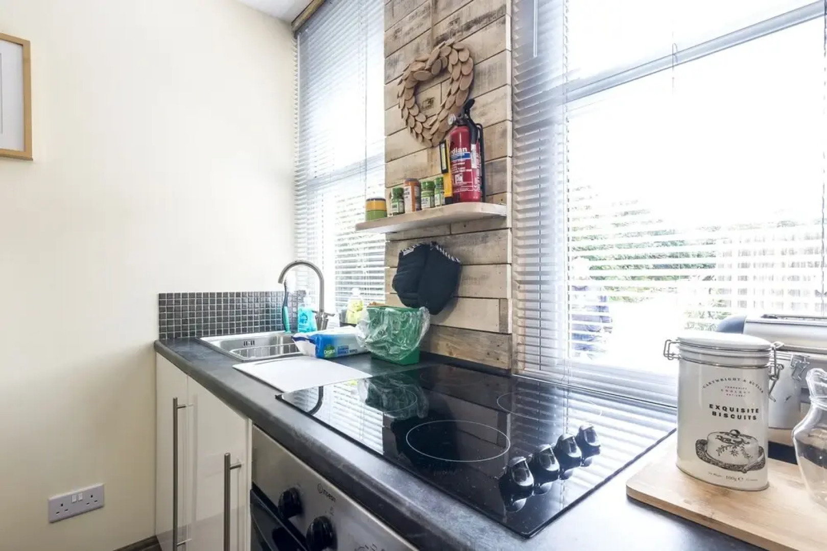 Holey Moley Lodge - 2 Bedroom