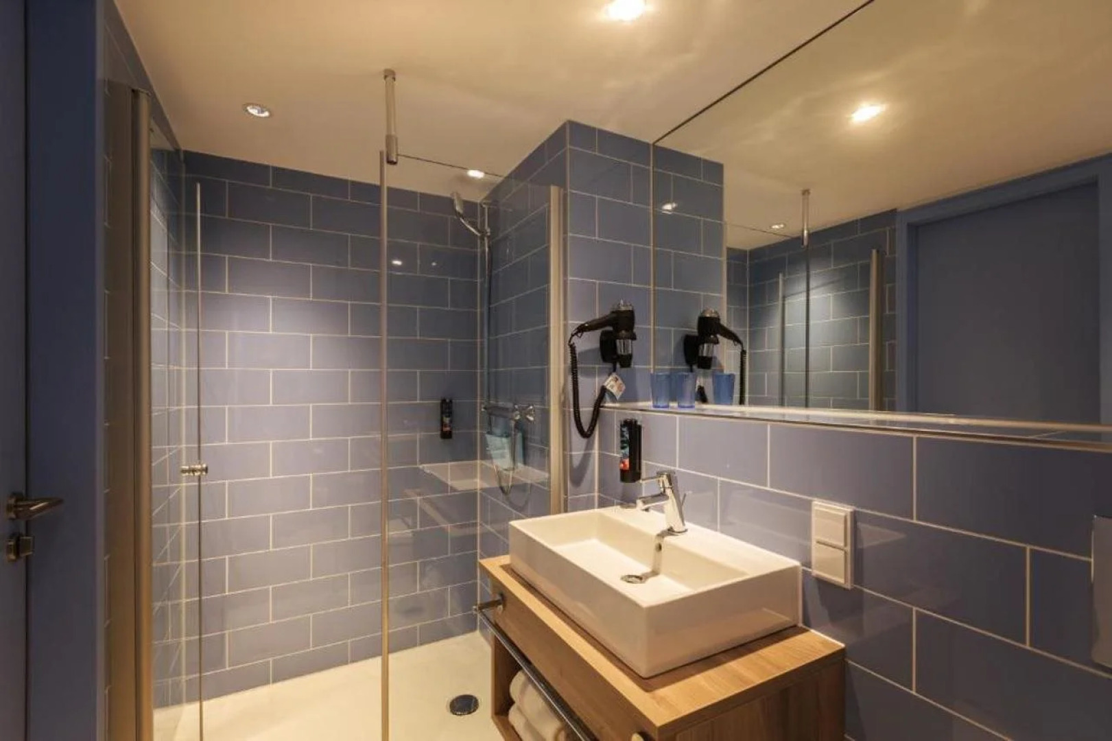 Holiday Inn - the niu, Mood Mainz by IHG