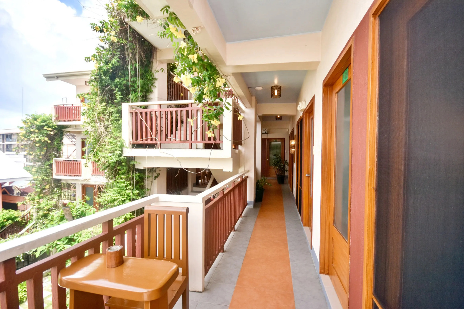 Agos Boracay Rooms + Beds