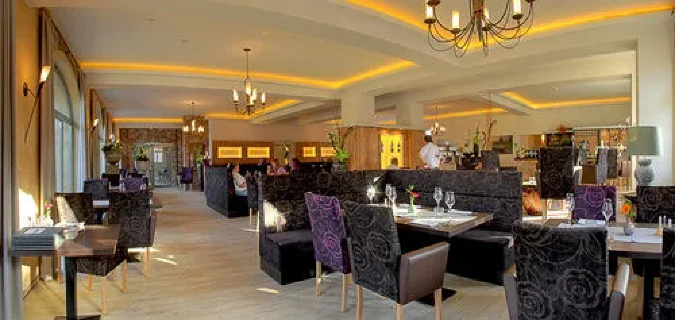 Remise & Westflügel Schloß Stolpe