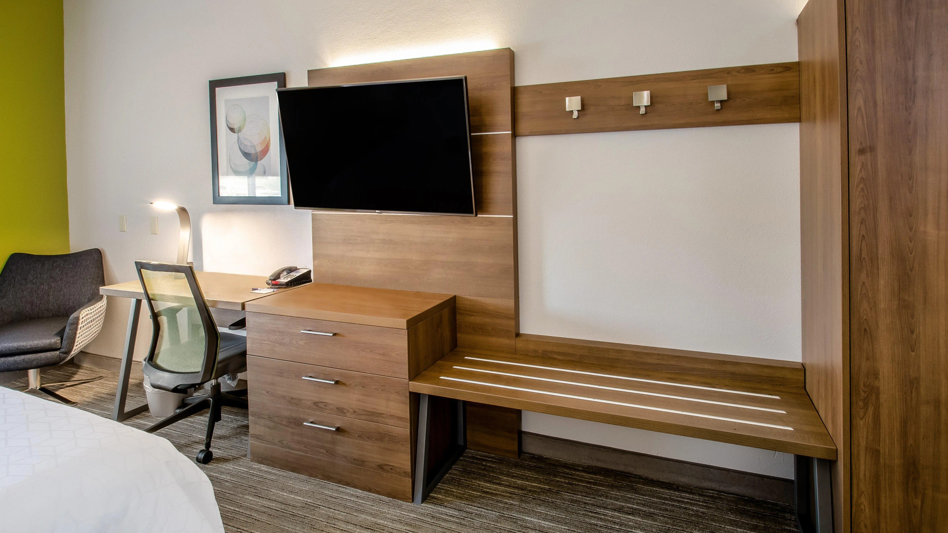 Holiday Inn Express & Suites Olathe South by IHG
