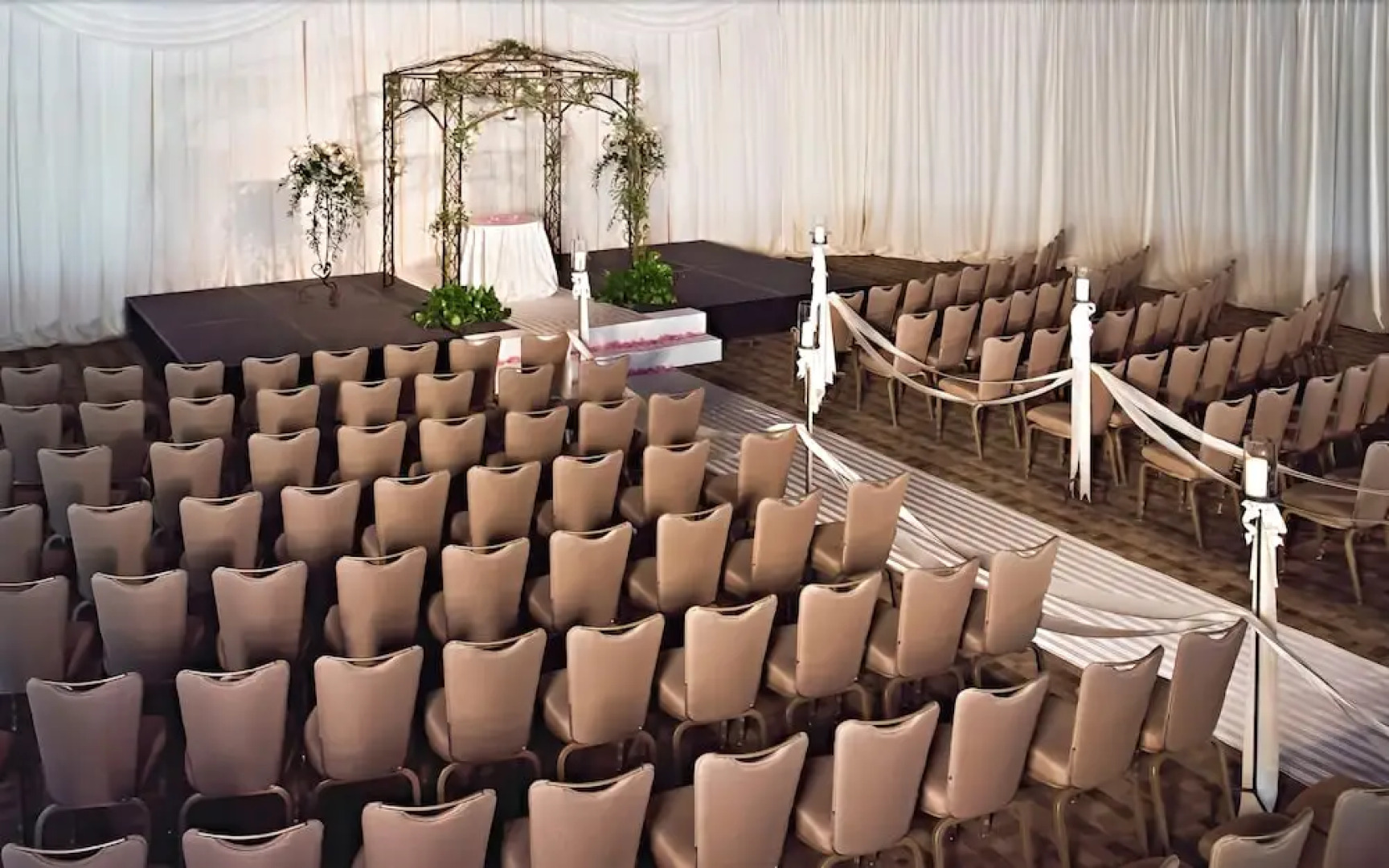 Chubb Hotel & Conference Center