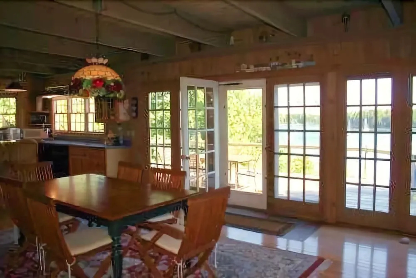 Paradise Lodge - Four Bedroom Home