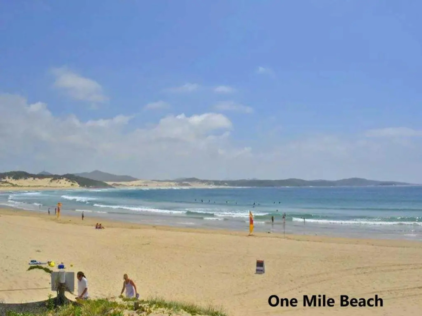 Beach House 7' 26 One Mile Close - air conditioned, wifi, foxtel, linen