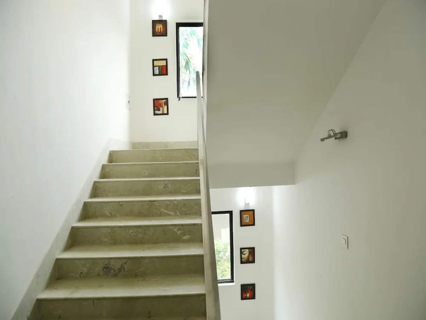 OYO 5566 The Blu Bell