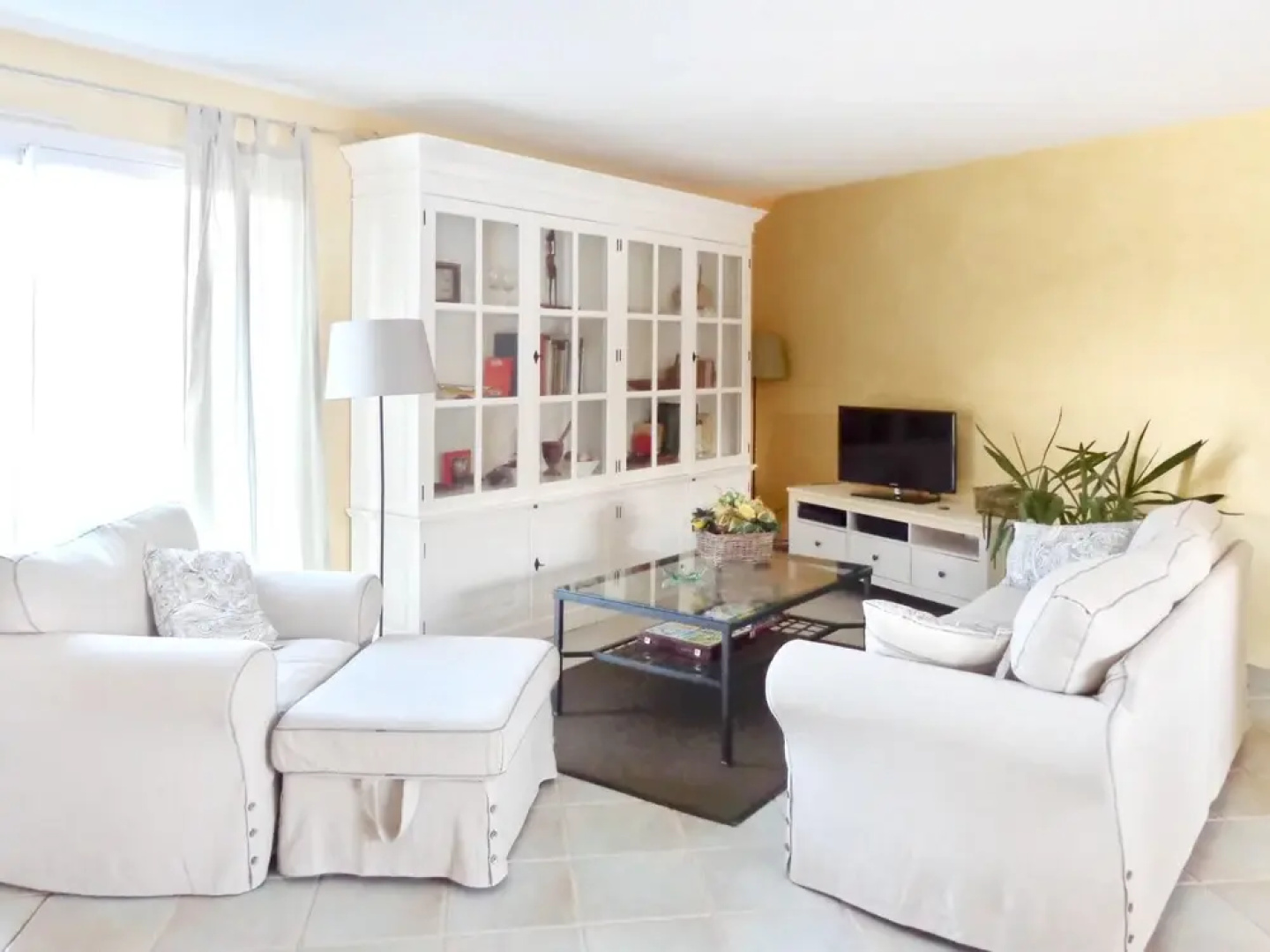 Villa With 5 Bedrooms in Saint-germain-d'esteuil, With Private Pool, Enclosed Garden and Wifi - 20 km From the Beach