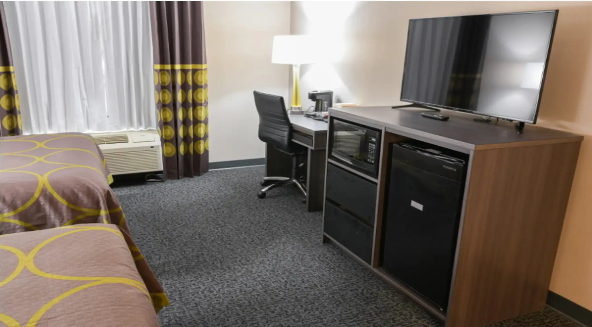 Super 8 by Wyndham Moosonee