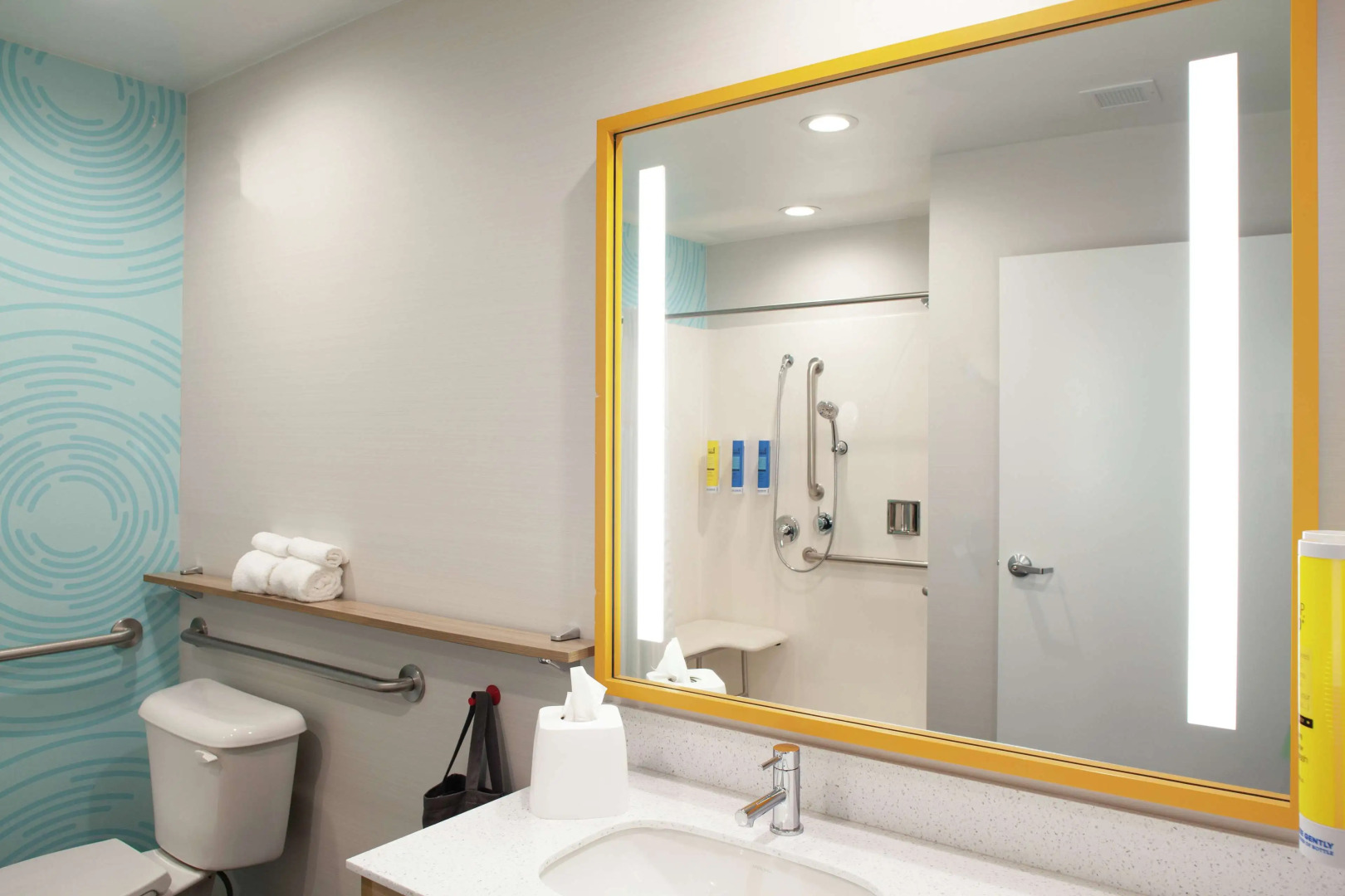 Tru by Hilton Farmville