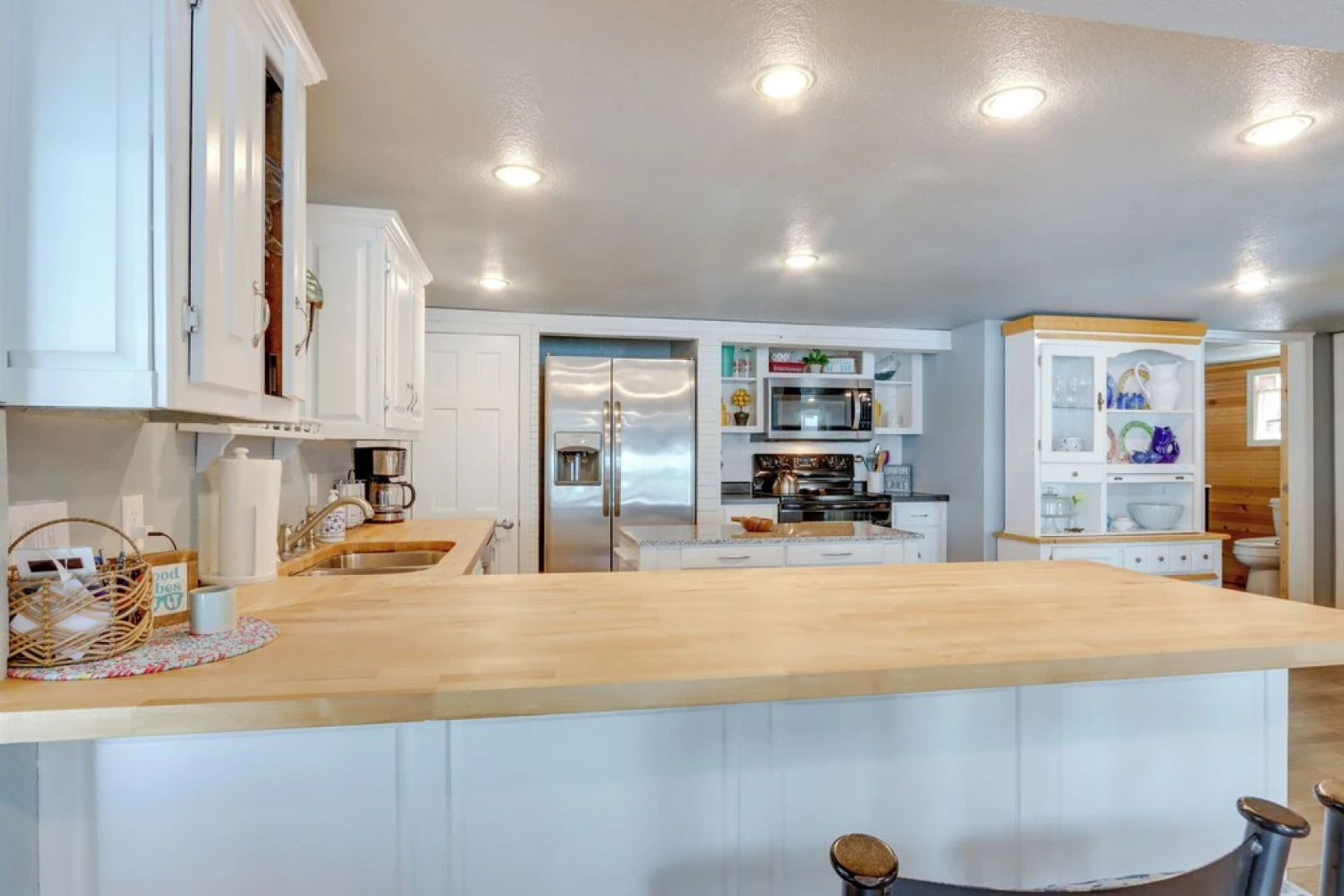 'cliff View Haven' Rocky Mount Gem w/ Deck!