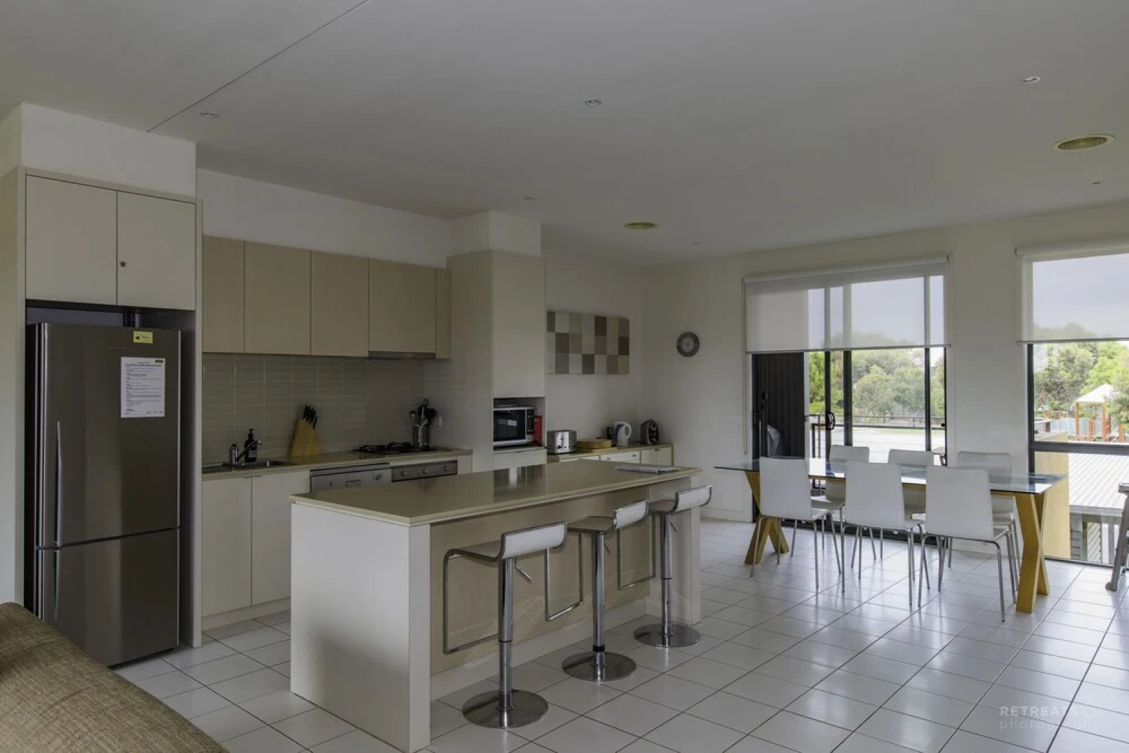 3 Bedroom Condo - Access to Pool Torquay