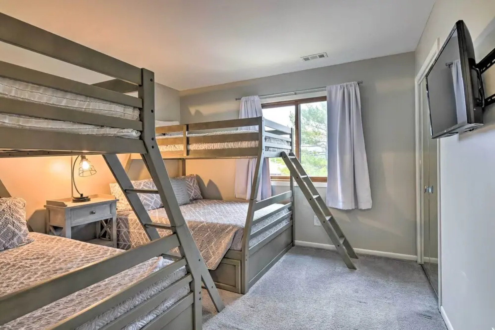 Vernon Township Home w/ Deck on Golf Course