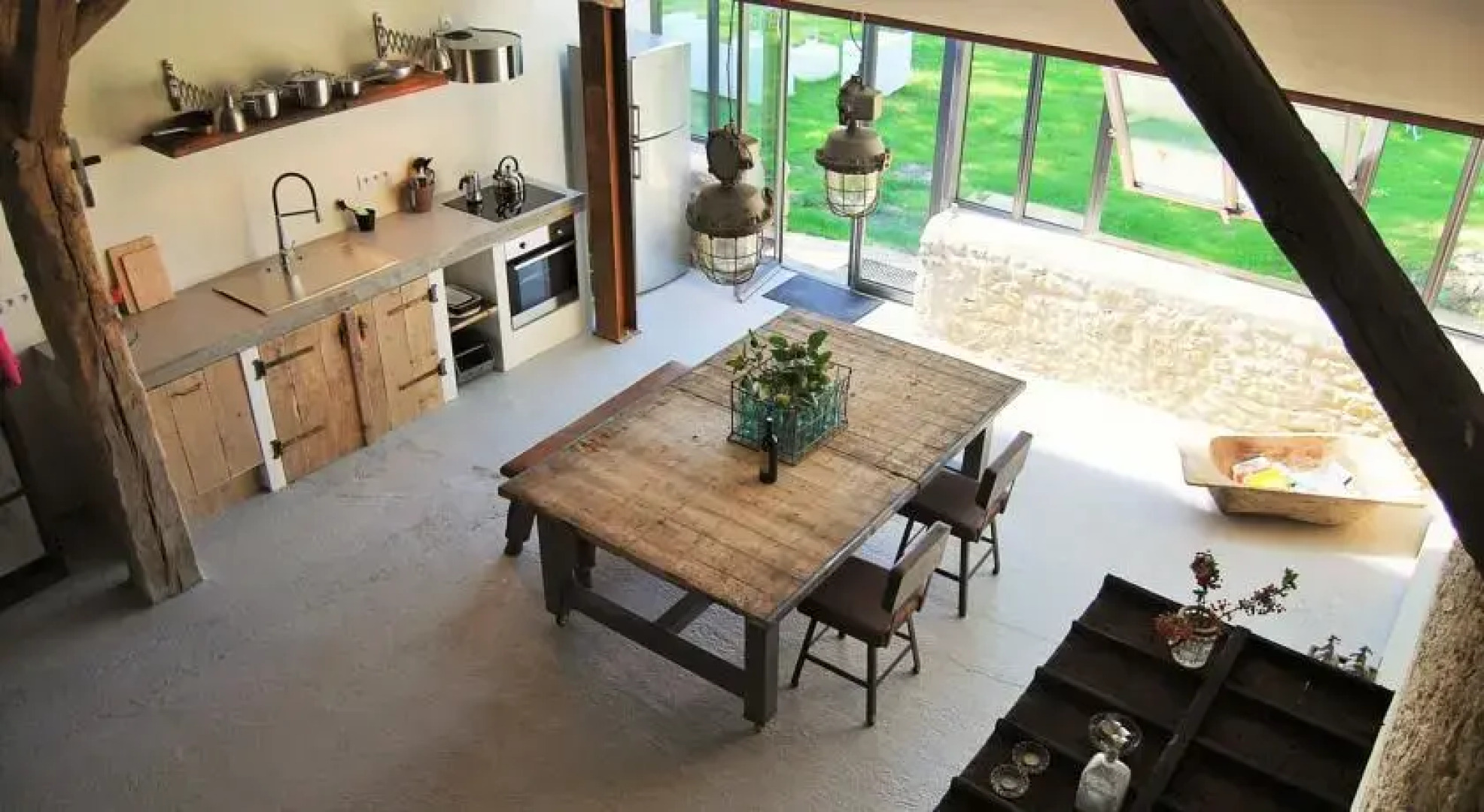 Bassiviere Barn Chic