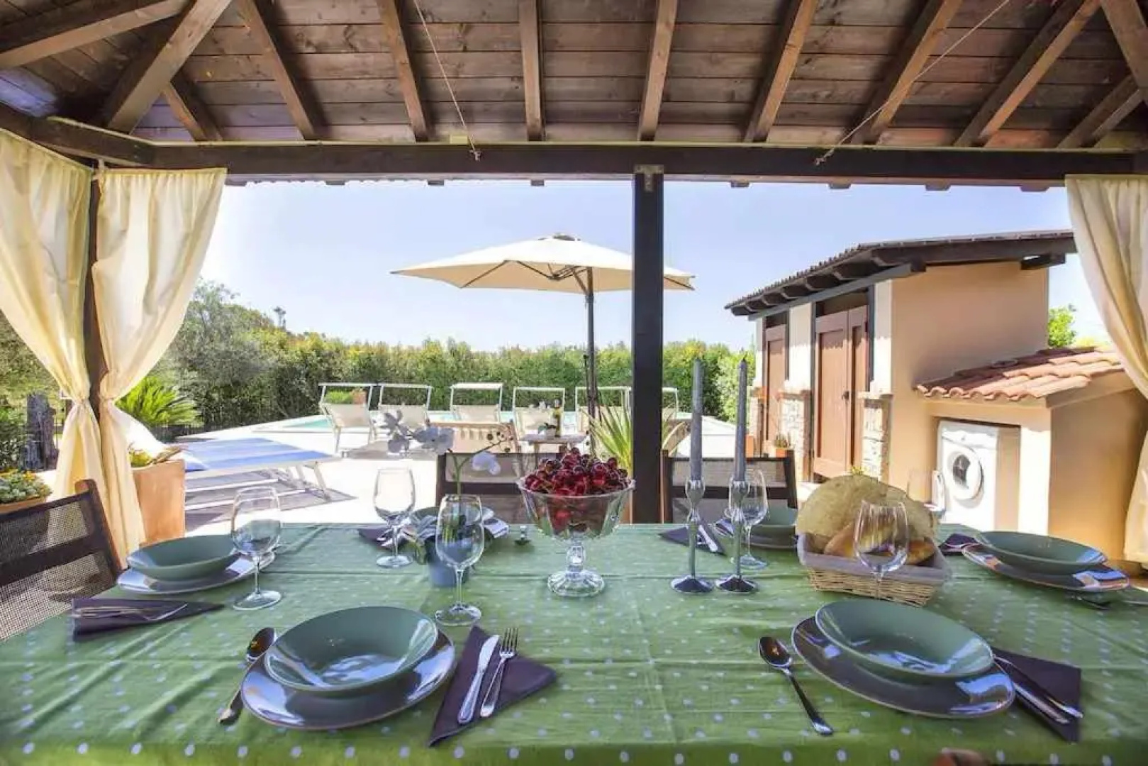 Ad Alghero Splendida Villa Mariposa con piscina per 14 persone