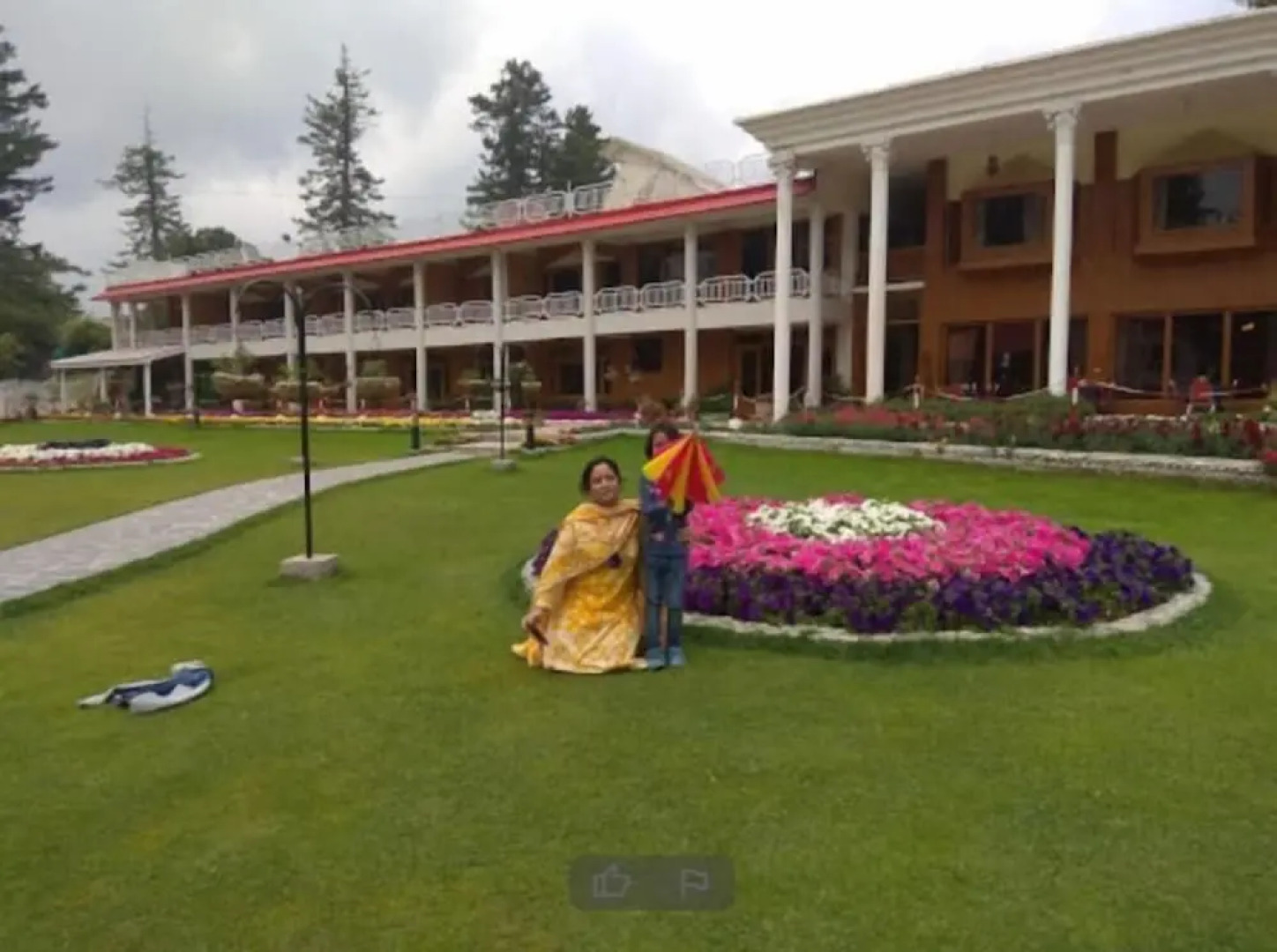 Hill Top Hotel Shogran