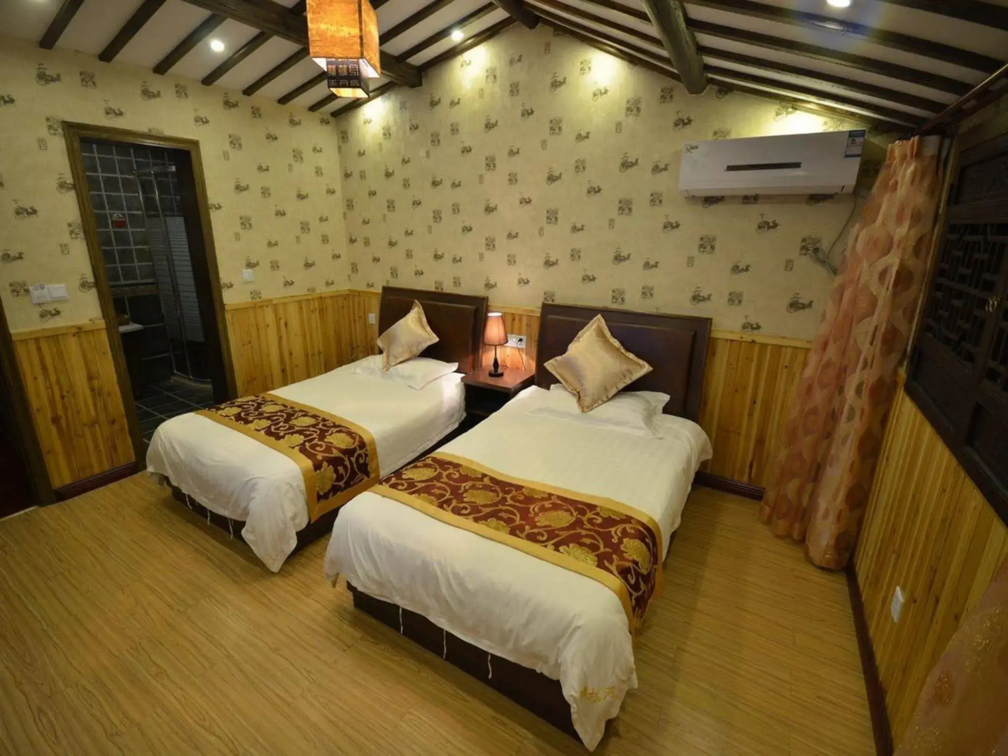 Wuzhen Jinhanghe Inn