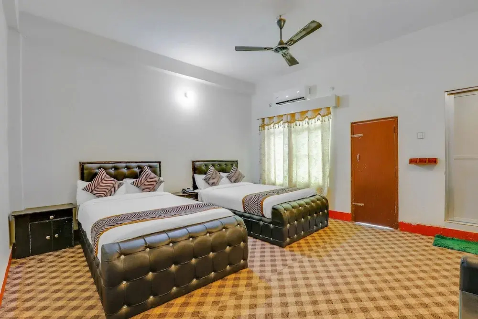 OYO 566 Hotel Dravya Kuteer