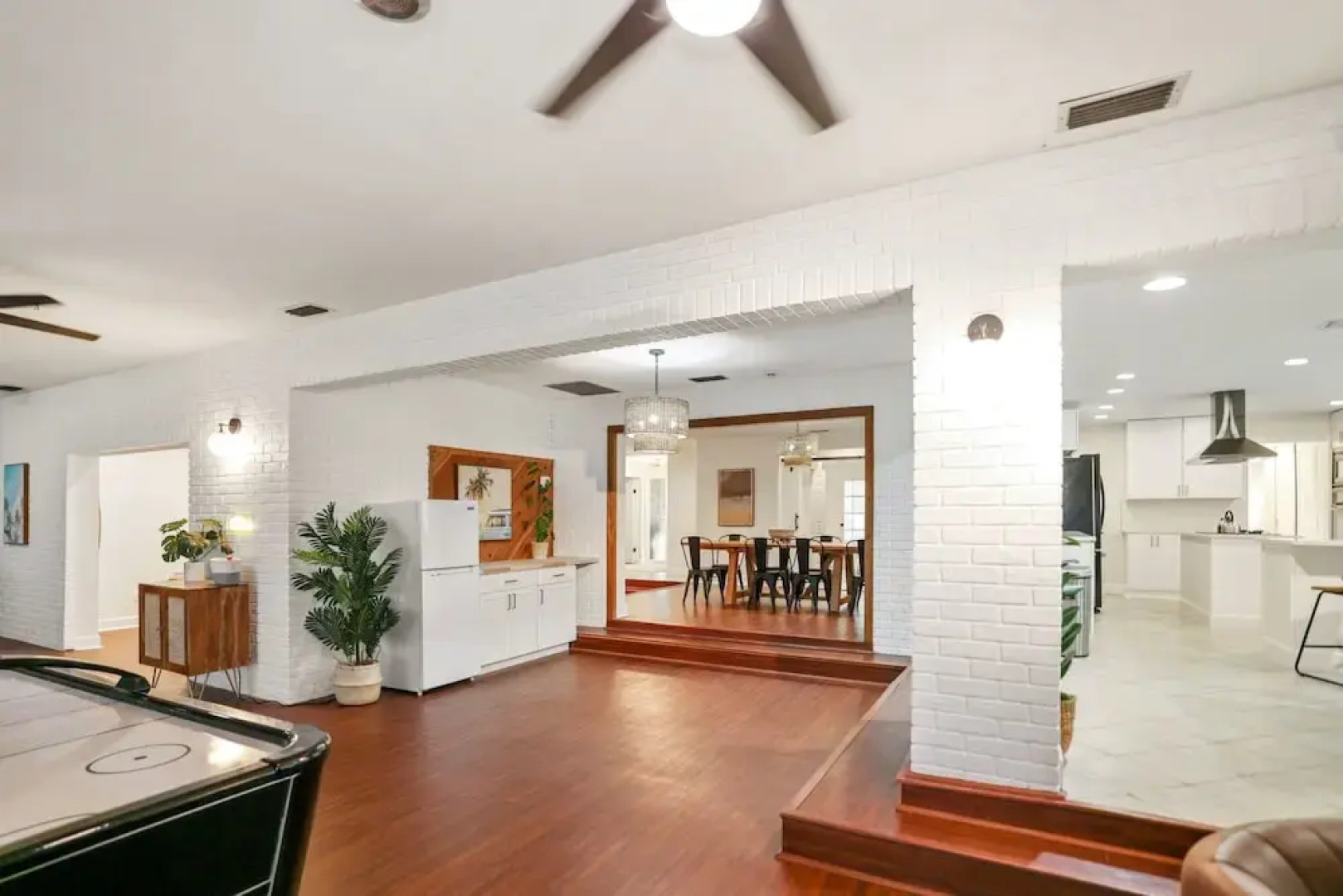 Golden Retreat: Expansive 6BR Home w Heated Pool ~