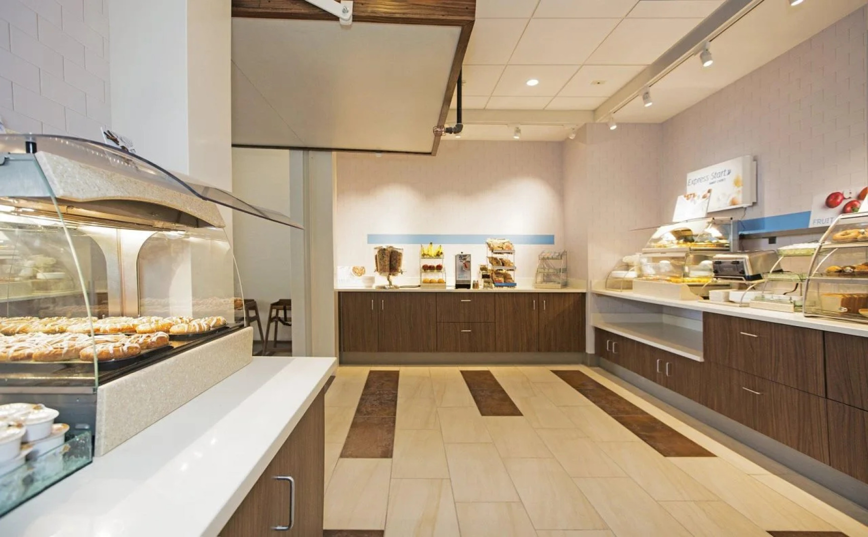 Holiday Inn Express & Suites Pittsburgh North Shore by IHG