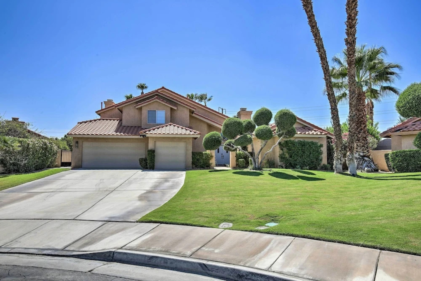 Upscale Palm Desert Oasis w/ BBQ - Near Golf!