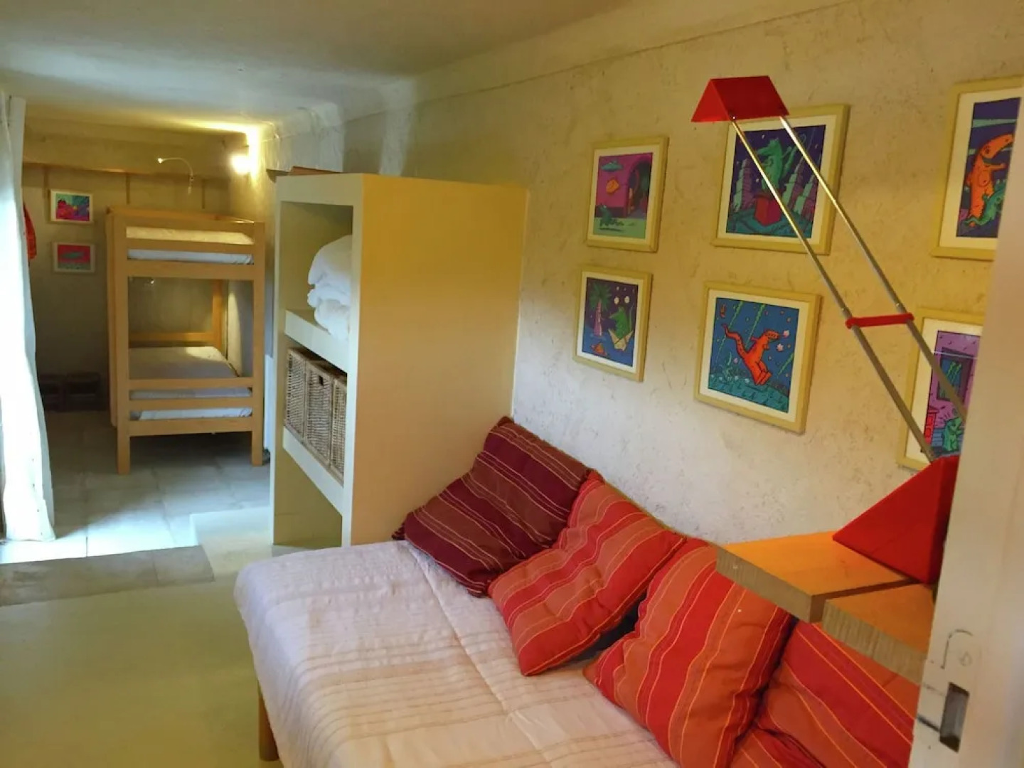 Sprawling Villa in Tourtour with Swimming Pool