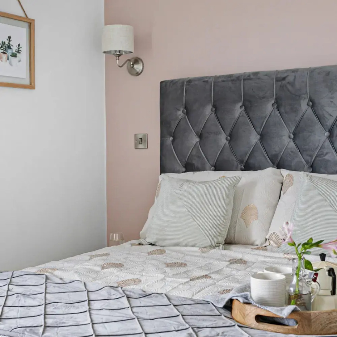 Coombe Bank in Teignmouth