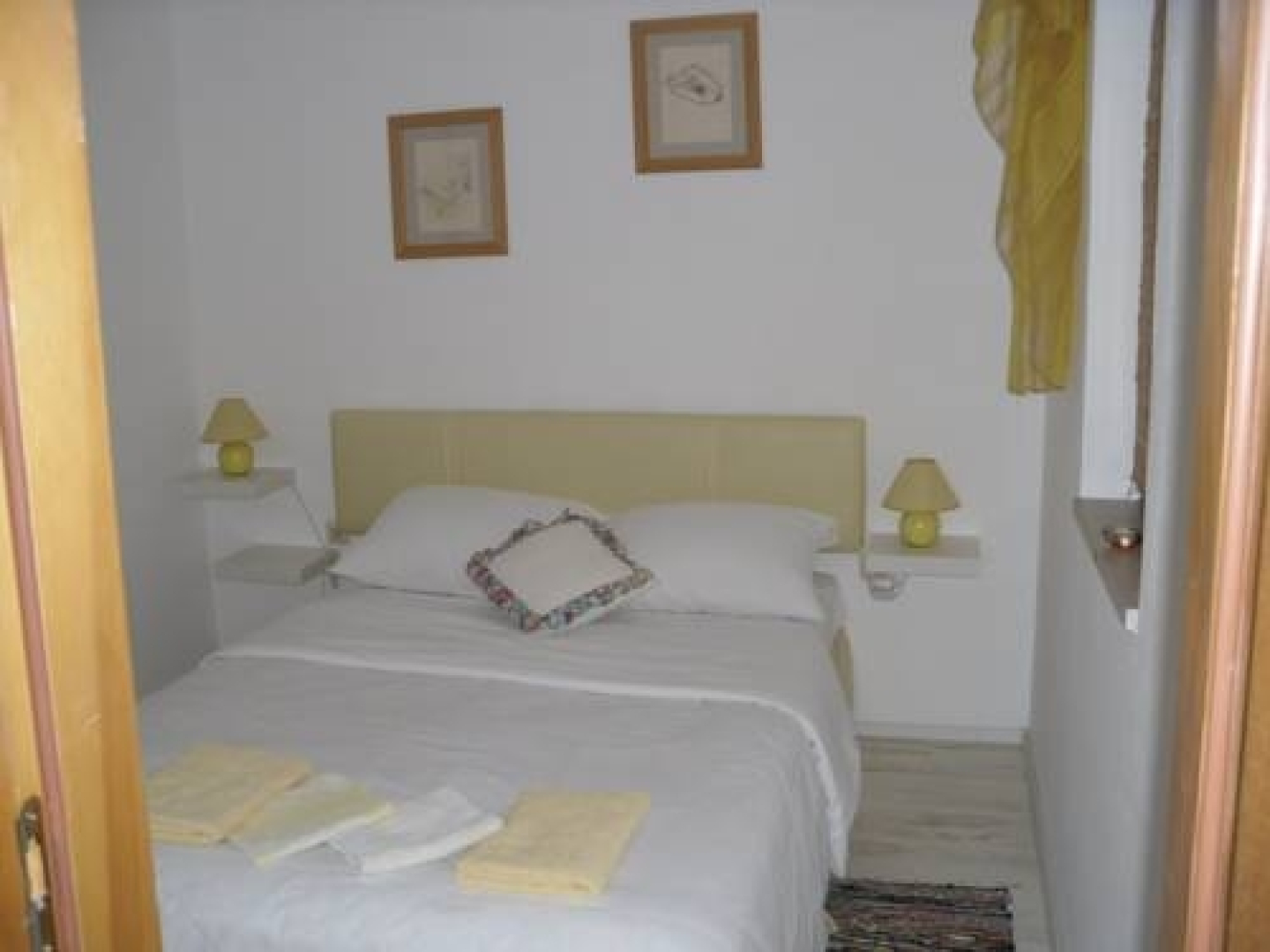 Apartments and Rooms Katarina