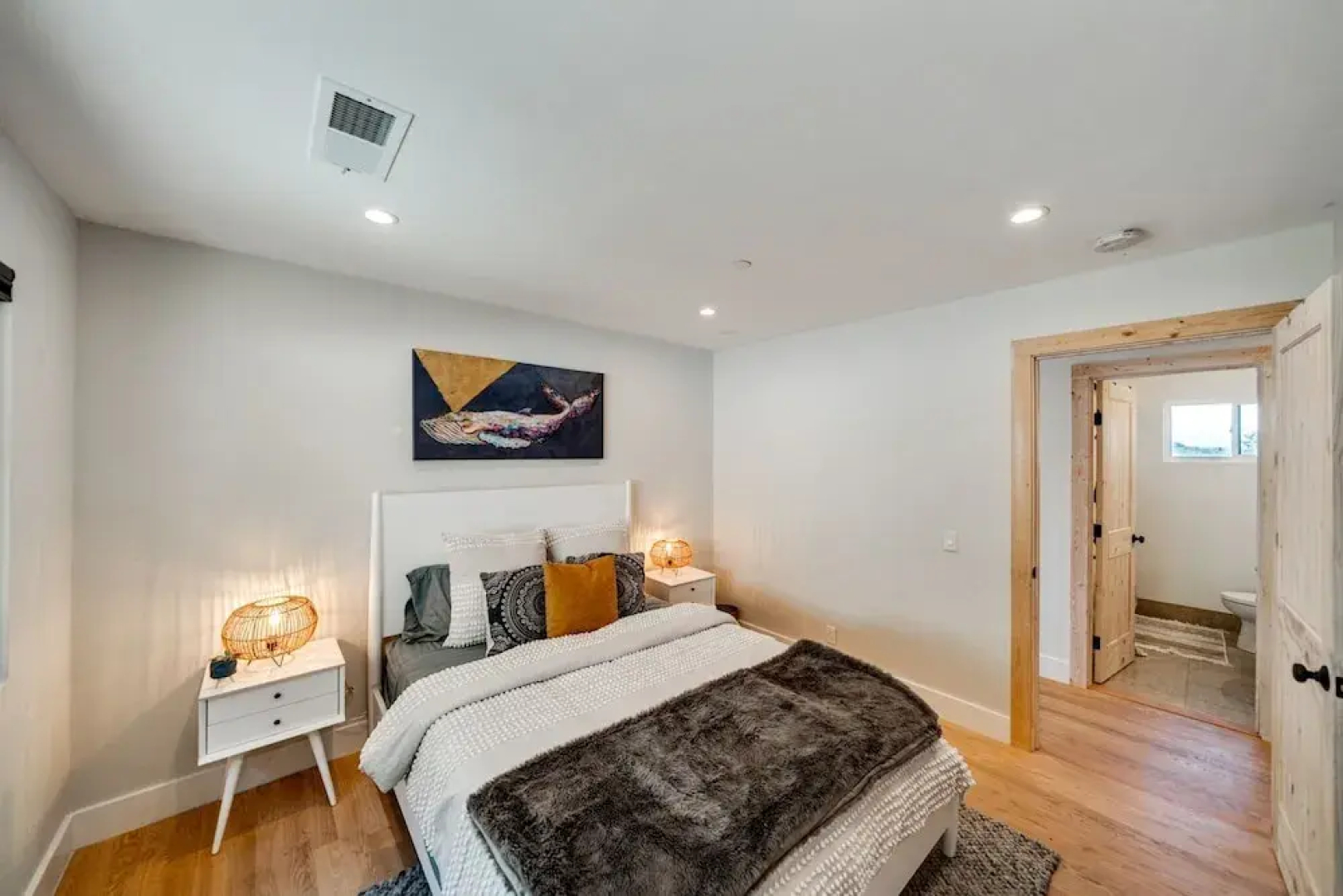 Bayside Mountain Retreat With Gorgeous Views And Private Hot Tub! 5 Bedroom Home by Redawning