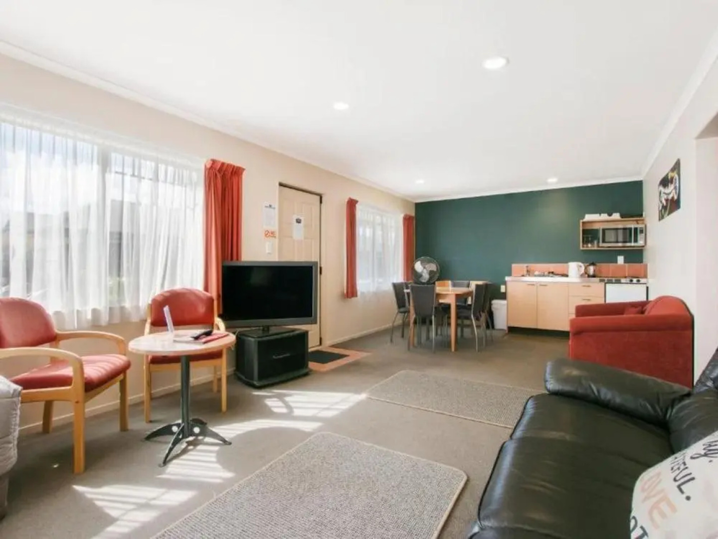 ASURE Kaimai View Motel